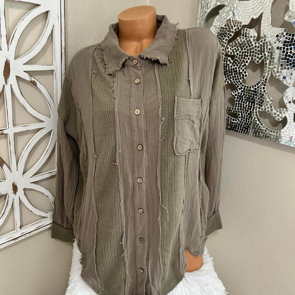 BKE size small oversized boyfriend mixed media shirt with pockets